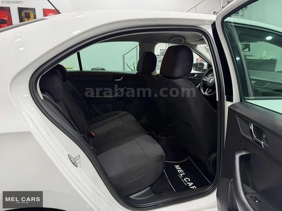2015 RAPİD ELEGANCE / 1.6 TDI / OTOMATİK / BAKIMLI / HATASIZ