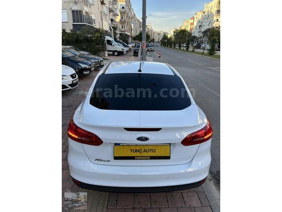 TUNÇ AUTO'DAN 60.000 KM EMSALSİZ FORD FOCUS 1.6 Tİ-VCT TREND X