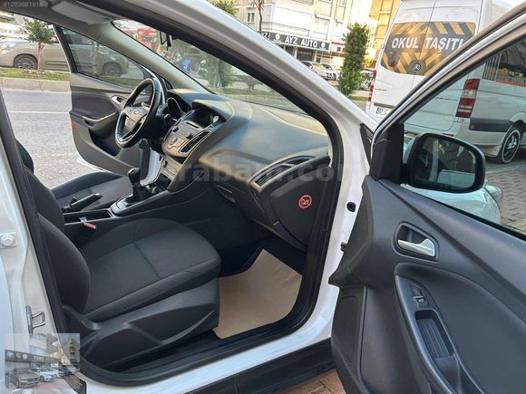 TUNÇ AUTO'DAN 60.000 KM EMSALSİZ FORD FOCUS 1.6 Tİ-VCT TREND X