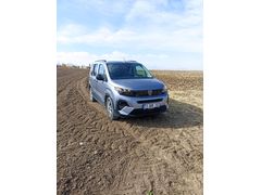 Sahibinden Peugeot rivter 1.5 BlueHDi Active 2025 Model