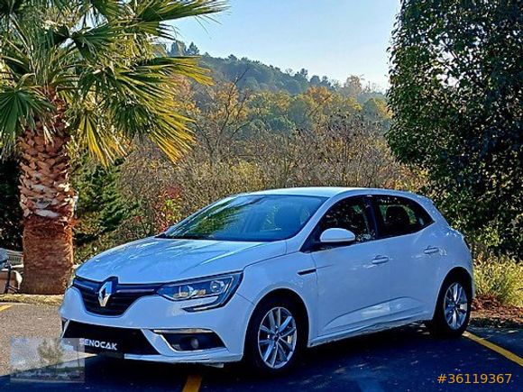 2017 RENAULT MEGANE HB 1.5 dCi EDC TOUCH 110HP CARPLAY KEYLESS