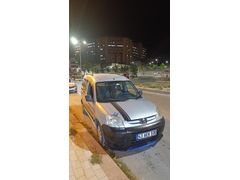 Sahibinden Peugeot Partner 1.9 D 2006 Model