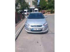Sahibinden Hyundai Accent Blue 1.4 CVVT Mode Plus 2012 Model
