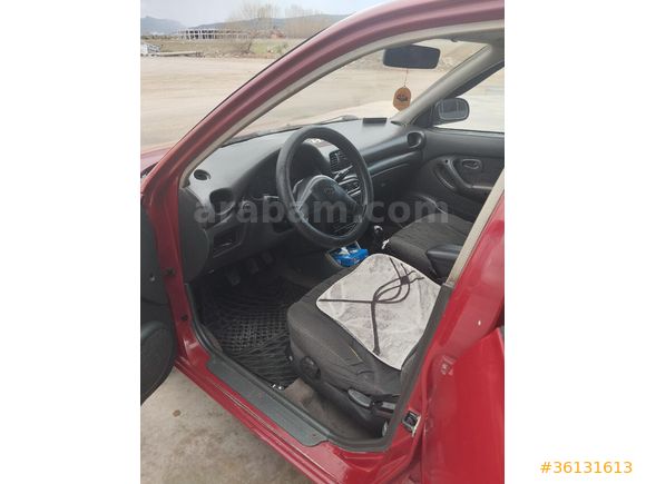 Sahibinden Hyundai Accent 1.5 GLS 1998 Model muayenesi yeni