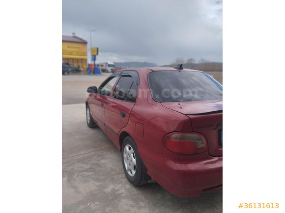 Sahibinden Hyundai Accent 1.5 GLS 1998 Model muayenesi yeni