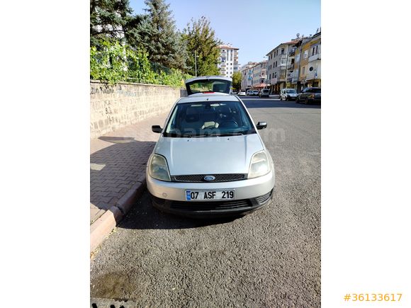Sahibinden Alman Motorlu Ford Fiesta 2005 Model 