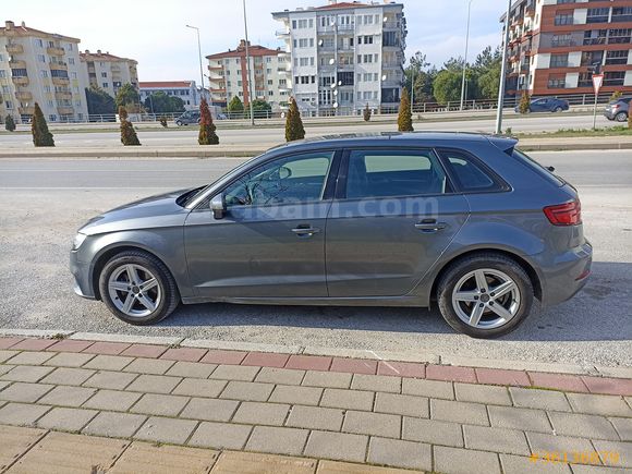 Audi A3 Sportback 1.0 TFSI Dynamic 
