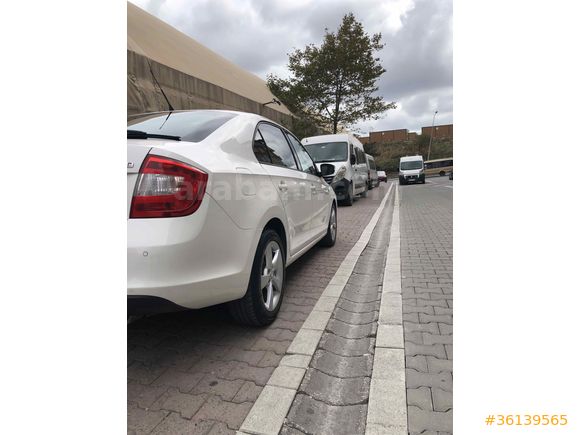 Sahibinden Skoda Rapid 1.6 TDI Elegance 2015 Model 