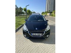 İlk Sahibinden Peugeot 208 1.6 e-HDI Allure 2013 Model (kilometre ORJİNAL) İstanbul
