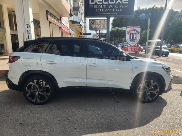 DELUXE RENT A CAR'DAN 2025 AUSTRAL - ESPRIT ALPINE - CAM TAVAN - HİBRİT KONFORU