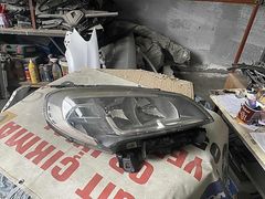 Fiat Doblo 2021 22 model orijinal sökme sağ far