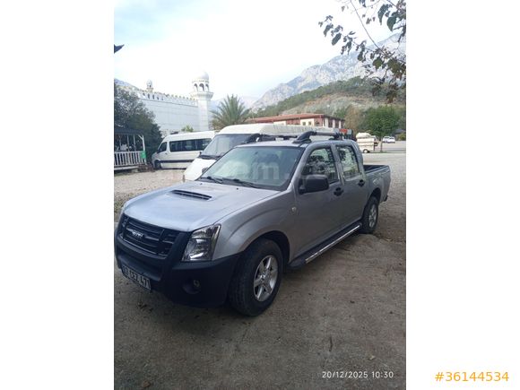 Sahibinden Isuzu D-Max 2.5 4x2 2011 Model  327.000 km Gri