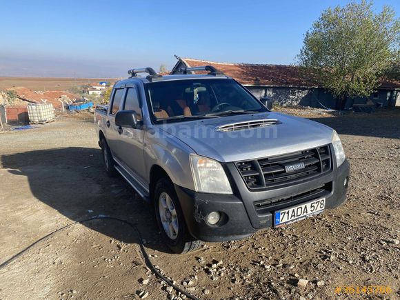 Sahibinden Isuzu D-Max 2.5 4x2 2009 Model  230.000 km Bej