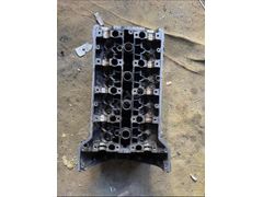 Mercedes R111 016 39 01 Silinidir Kapağı