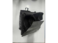 Audi A4 B7 Hafa filitresi Kutusu