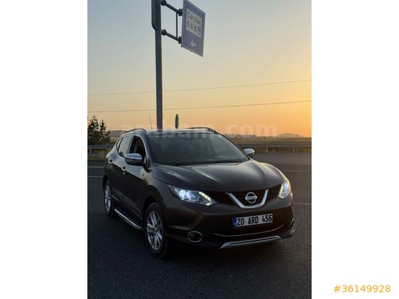 Sahibinden Nissan Qashqai 1.5 dCi Sky Pack 2015 Model  124.000 km Kahverengi