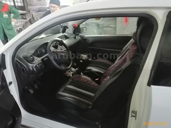 Sahibinden Ford Fiesta Van 1.4 TDCi 2005 Model İHTİYAÇTAN