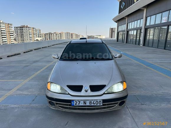 Sahibinden Renault Megane 1.4 RTA 2001 Model
