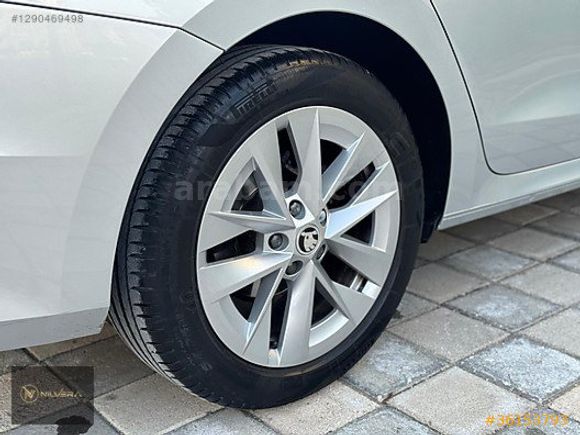 NİLVERA MOTORS'DAN HATASIZ BOYASIZ SKODA OCTAVİA 1.5 E-TEC
