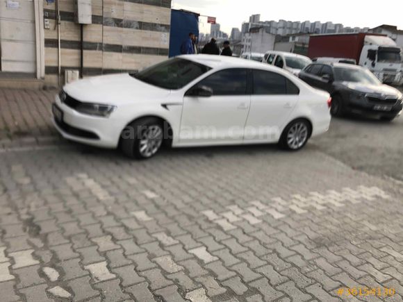 Sahibinden Volkswagen Jetta 1.6 TDi Trendline 2013 Model  205.500 km Beyaz