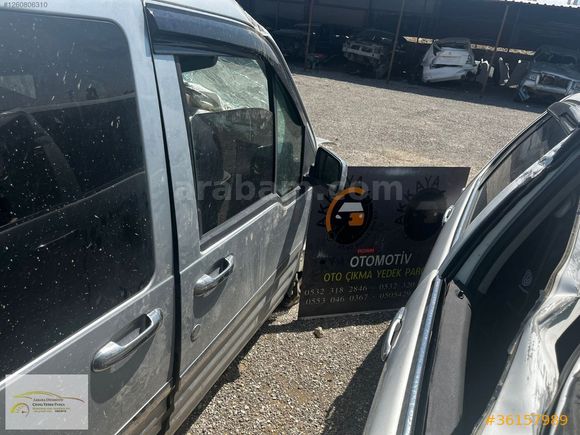 Ford Connect Sağ Ön Kapı Orijinal Hatasız