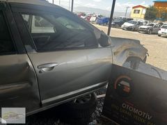 Dacia Sandero Sağ Ön Kapı Orijinal Hatasız (2008-2012)