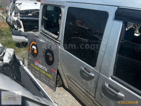 Ford Connect Sağ Sürgülü Kapı Orijinal Hatasız