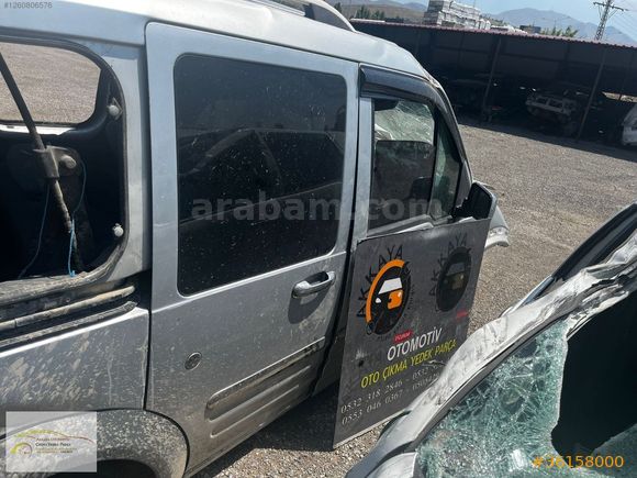 Ford Connect Sağ Sürgülü Kapı Orijinal Hatasız