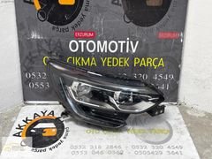 Renault Megane 4 Sağ Far