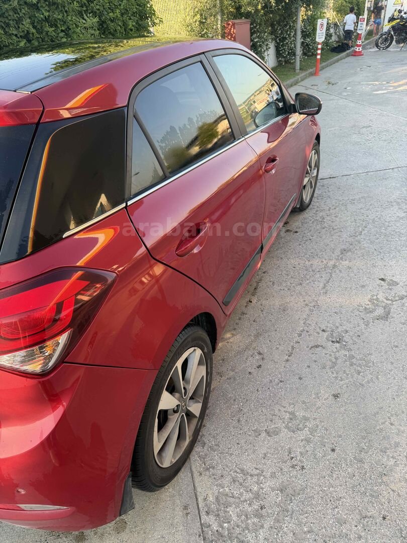 Sahibinden Hyundai i20 1.4 MPI Elite Smart 2016 Model Düzce 60.000 km Kırmızı 7