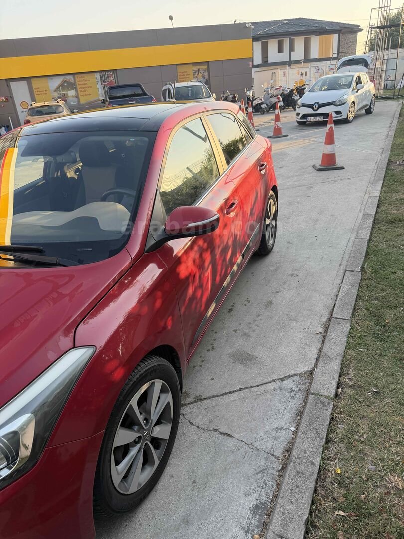 Sahibinden Hyundai i20 1.4 MPI Elite Smart 2016 Model Düzce 60.000 km Kırmızı 2