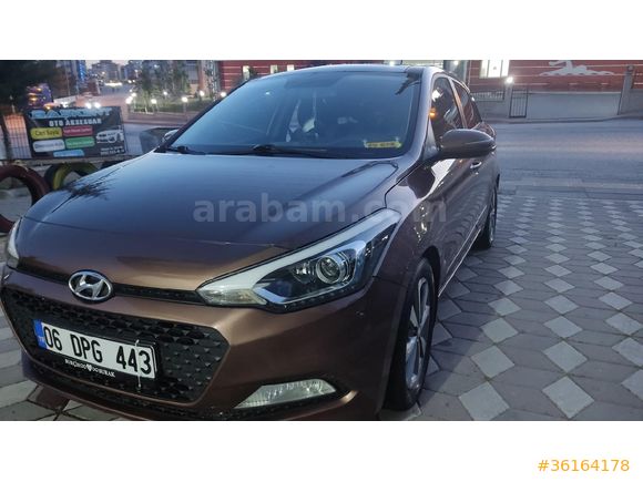 Sahibinden Hyundai i20 1.4 MPI Elite Smart 2016 Model