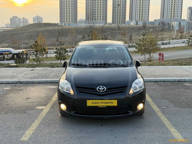 Galeriden Toyota Auris 1.4 D-4D Comfort Extra 2010 Model Ankara 219.168 km Siyah