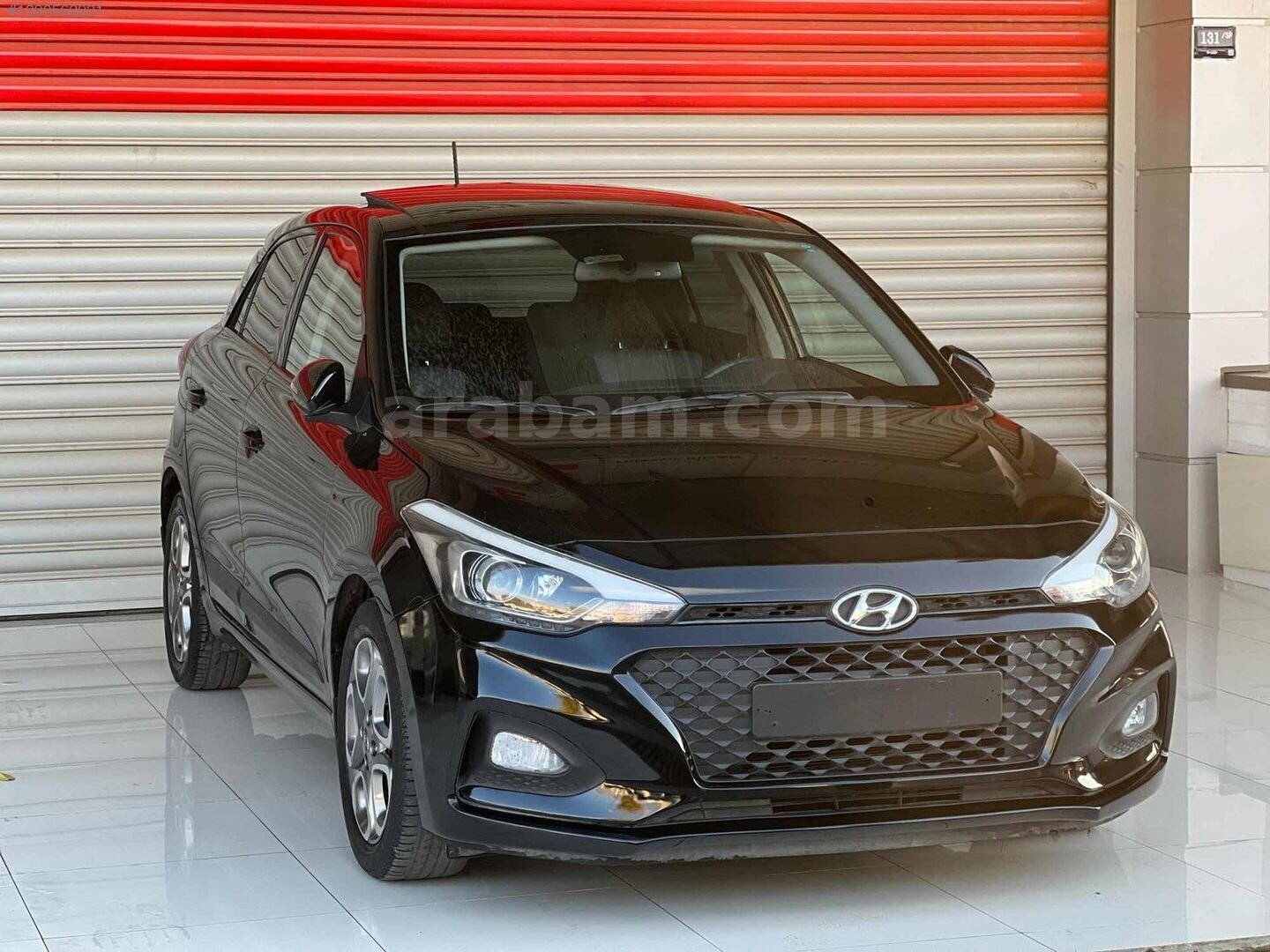 Galeriden Hyundai i20 1.4 MPI Elite Smart 2019 Model Aydın 54.000 km Siyah 5
