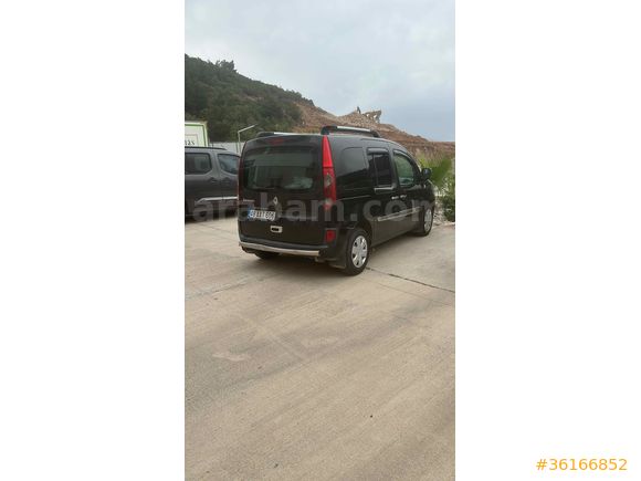 Sahibinden Renault Kangoo Multix 1.5 dCi Authentique 2010 Model  300 km Siyah