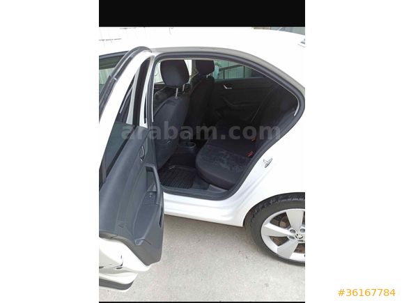 Sahibinden Skoda Rapid 1.6 TDI Elegance 2014 Model  162000 km Beyaz
