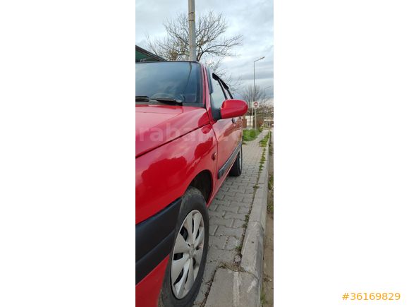 Sahibinden Renault Clio 1.4 RN 1998 Model
