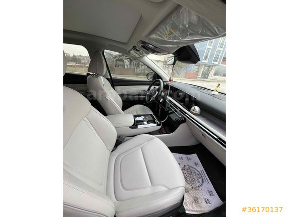 Sahibinden 4x4 Hyundai Tucson 1.6 T-GDi Elite Plus 2024 Model  (Ek olarak 4 lastik ve 4 jant verilecek)