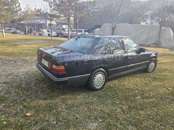 Bİ DÜNYA dan W 124 Nostalji temizlik boyalı