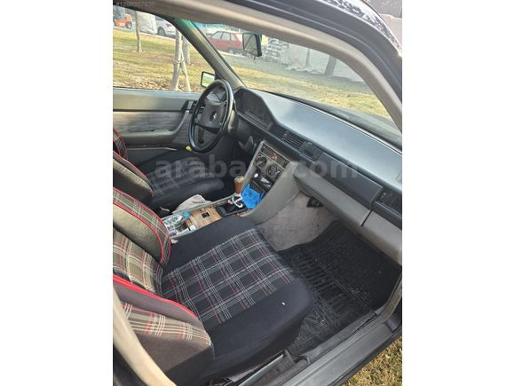 Bİ DÜNYA dan W 124 Nostalji temizlik boyalı