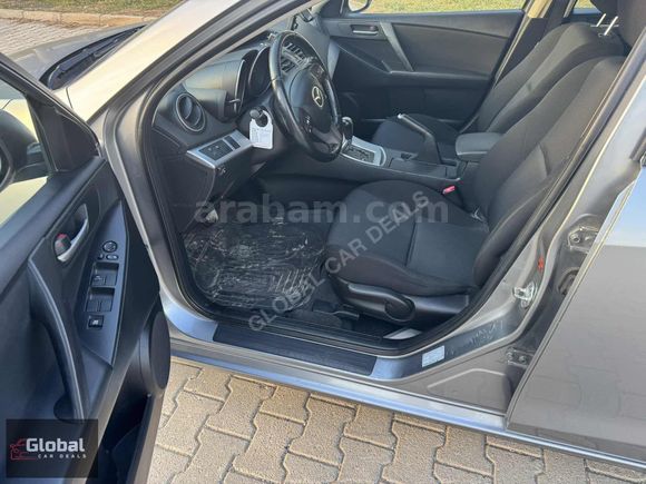 Global Car Deals'tan TR'de TEK Mazda 3 Otomatik