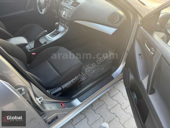 Global Car Deals'tan TR'de TEK Mazda 3 Otomatik