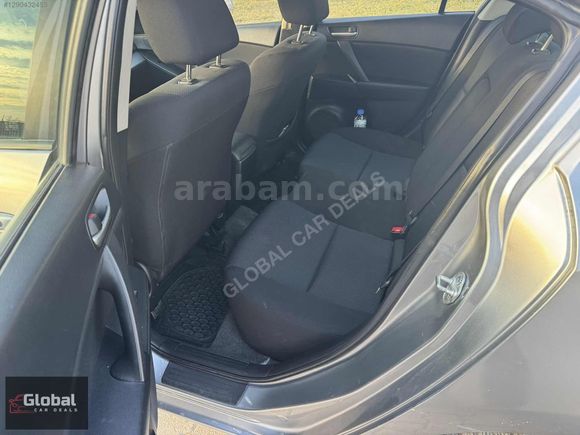 Global Car Deals'tan TR'de TEK Mazda 3 Otomatik
