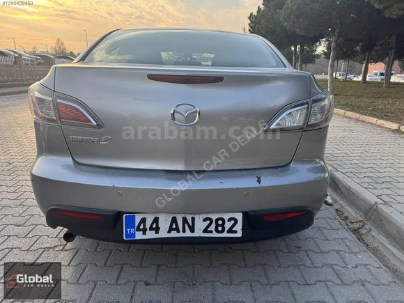 Global Car Deals'tan TR'de TEK Mazda 3 Otomatik