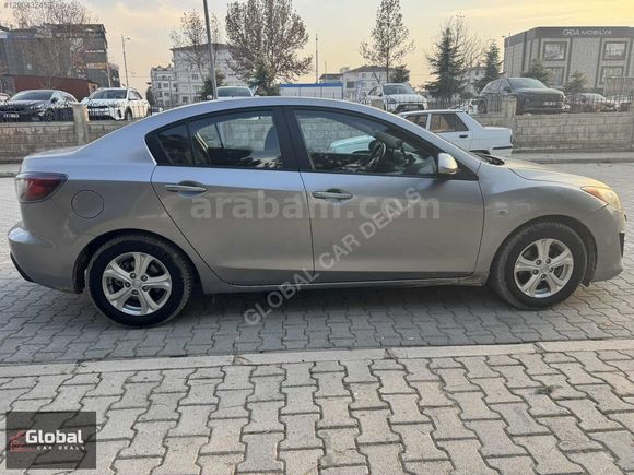 Global Car Deals'tan TR'de TEK Mazda 3 Otomatik