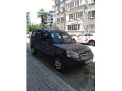 Sahibinden Citroen Berlingo 1.9 D X 2004 Model  285.499 km Siyah