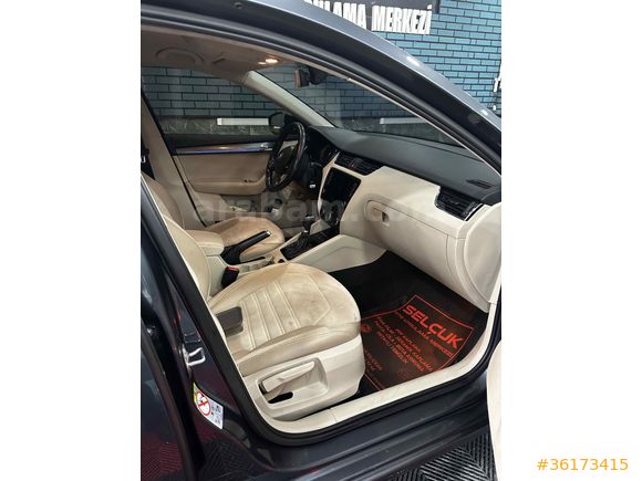 2017 SKODA OCTAVİA 1.6 TDI STYLE CR DSG
7 İLERİ OTOMATİK DİZEL 
115 HP KM:205.000