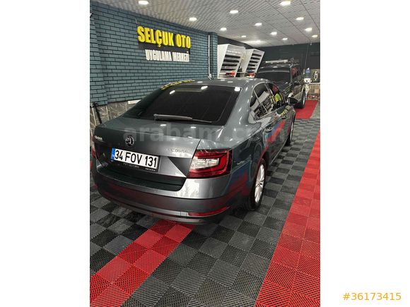 2017 SKODA OCTAVİA 1.6 TDI STYLE CR DSG
7 İLERİ OTOMATİK DİZEL 
115 HP KM:205.000