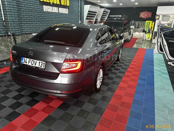 2017 SKODA OCTAVİA 1.6 TDI STYLE CR DSG
7 İLERİ OTOMATİK DİZEL 
115 HP KM:205.000