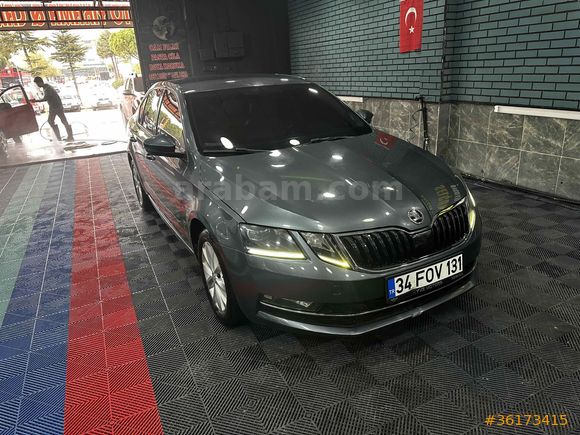 2017 SKODA OCTAVİA 1.6 TDI STYLE CR DSG
7 İLERİ OTOMATİK DİZEL 
115 HP KM:205.000